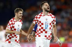 爱游戏在线登录-苏格兰vs乌克兰：欧国联半决赛的一场激烈对抗的简单介绍