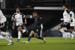 爱游戏亚洲官网-狼队客场大败，英超争四形势堪忧的简单介绍