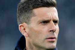 爱游戏官网入口-尤文图斯遭遇打击，球队士气低迷