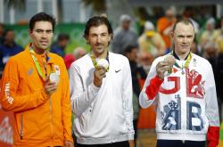 印度选手实力强劲，登上领奖台斩获银牌