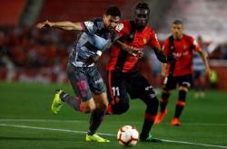 爱游戏官网-西甲球队在赛季中出现了哪些交易？