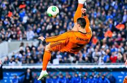 爱游戏网页版入口-关于体育界焦点：足球明星对决势不可挡的信息