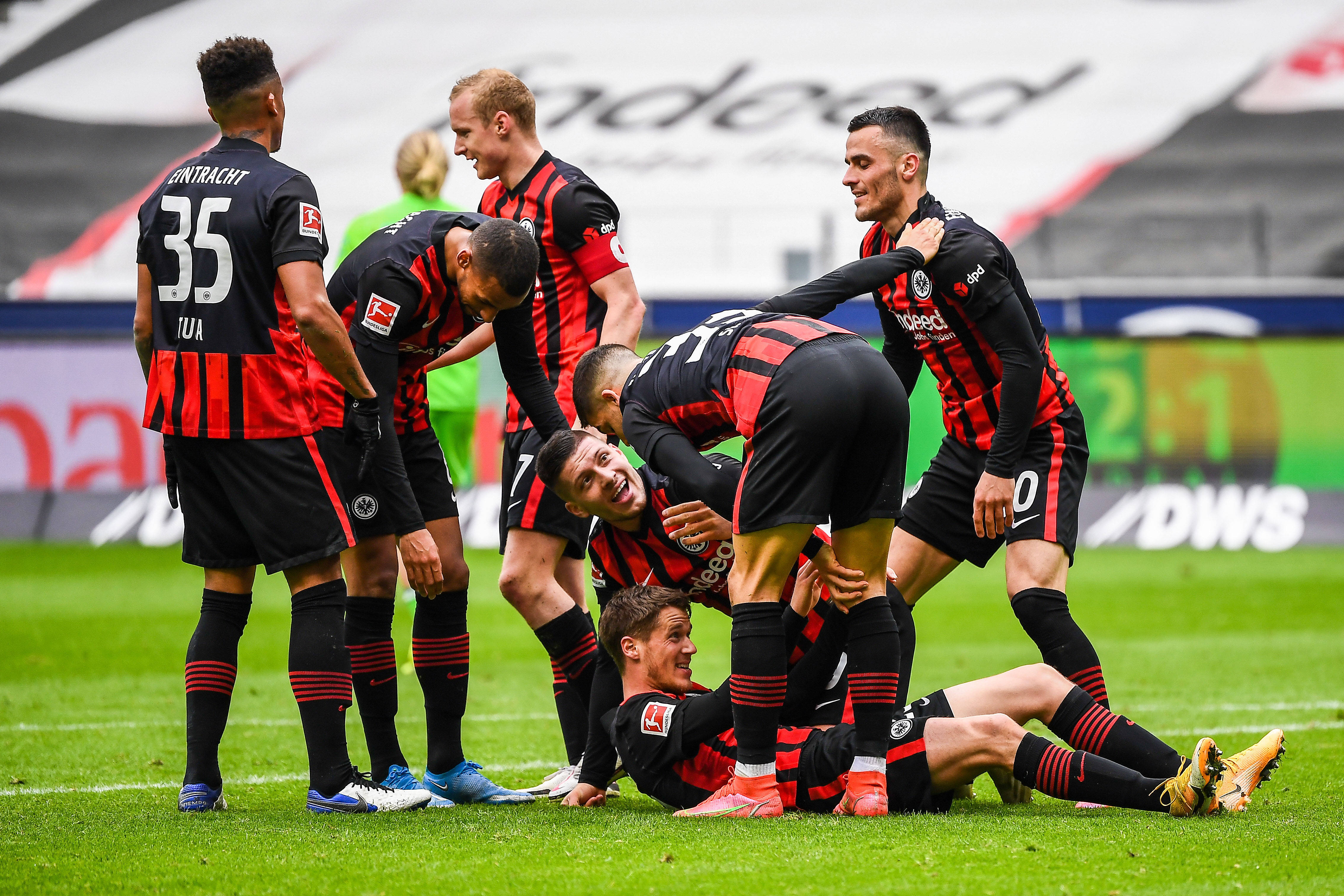 法兰克福主场不敌对手，需加强表现