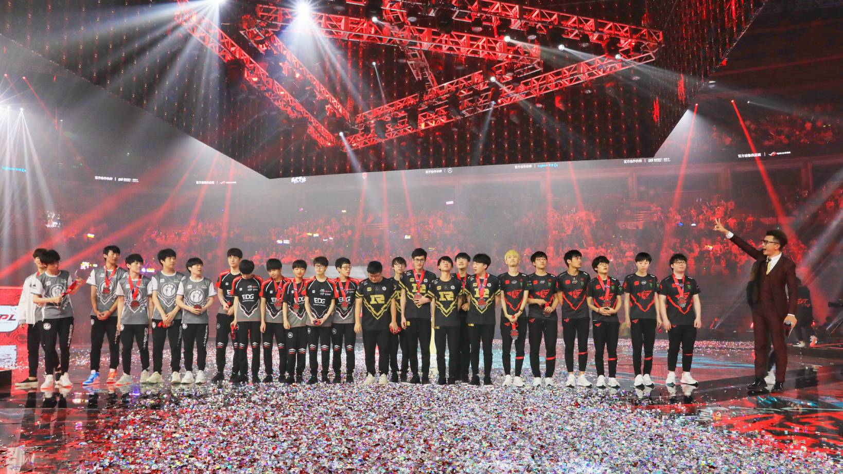 LOLS15世界赛时间确定,中国战队全员启程 LOLS15世界赛时间确定,中国战队全员启程