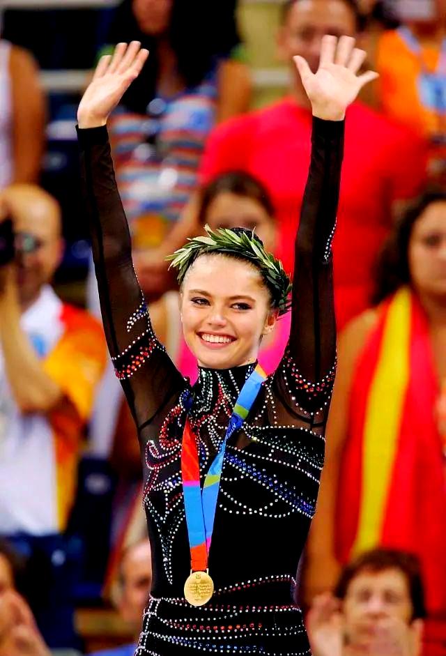 俄罗斯选手取得世界排名第一,成就非凡的简单介绍 俄罗斯选手取得世界排名第一,成就非凡的简单介绍