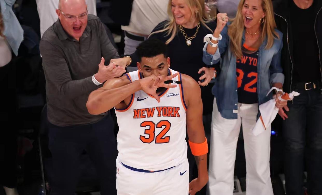 尼克斯客场取胜步行者！巴特勒绝杀场面火爆的简单介绍